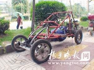 14岁美国男孩造出山寨版“F1”赛车(图)