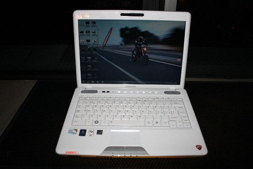 跨界营销 东芝推出摩托车品牌笔记本