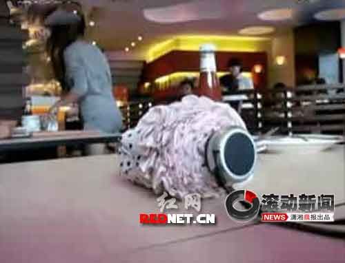 90后女子相亲惹爆网络 嫌男子没钱划车出气