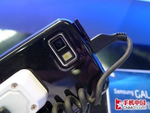 通信展里觅牛机 最受关注强机排行榜