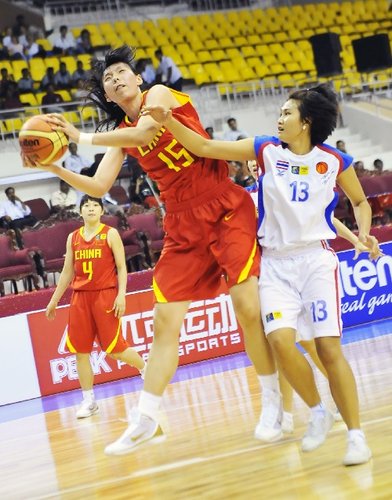 黄红玭18分女篮五人上双 中国115-51屠泰国