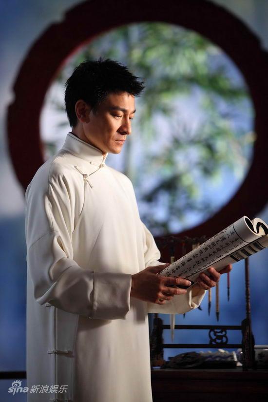 刘德华亲自填词唱《母亲》12年后再为祖国献歌