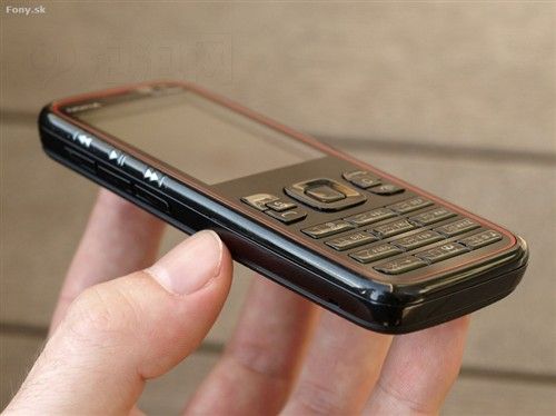 略显下滑 不足2000元的诺基亚热销手机