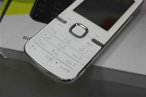 略显下滑 不足2000元的诺基亚热销手机