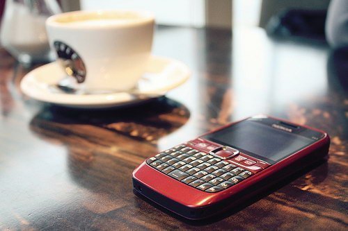 iPhone 3GS垫底 9月亚洲10大畅销手机