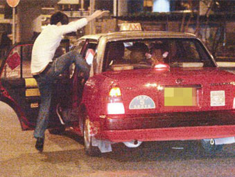 两车相撞司机同坐牢 一个不看路一个严重超载