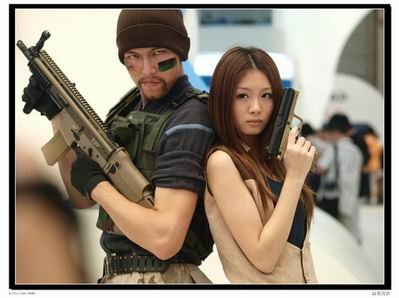 穿越火线女兵真人秀引爆夏日激情
