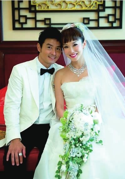 李铭顺范文芳甜蜜完婚 新娘首饰价值6000万
