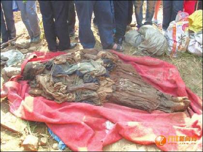 江西九江发现一古代女尸 肉身未朽肤色如初