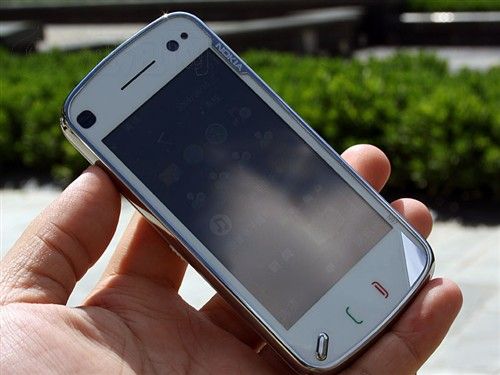 最多降价4100元 诺基亚高端机降幅总结