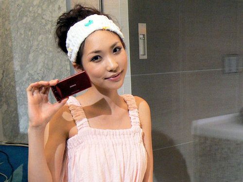 定价3760元 索尼爱立信防水手机U1发布