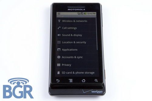 六大看点 MOTO 谷歌机王Droid真机解析