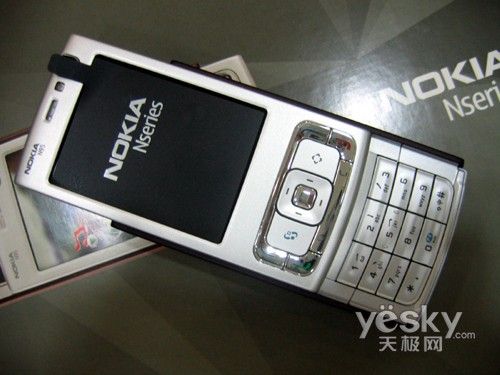 滑盖机王低价走俏 诺基亚N95仅售1899元