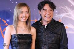 张靓颖签约环球陈奕迅道贺秀海豚音感动全场