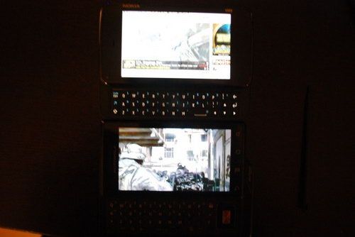 两强相遇 诺基亚N900真机对比MOTO Droid