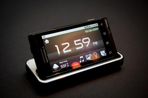 OPhone新机王 MOTO谷歌旗舰Droid国内版将登场
