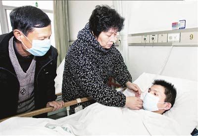 母亲为救子日行10公里减肥续:割肝后顺利出院