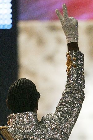 全美音乐奖四项大奖致敬杰克逊 史上获奖最多