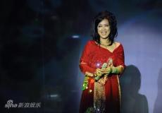 齐豫演唱会大玩跨界献唱《我爱你中国》(组图)