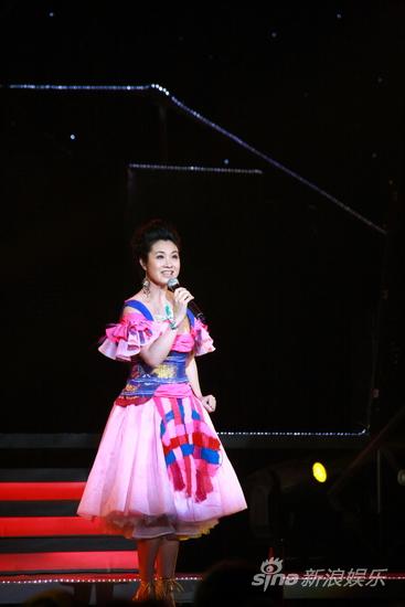 刘德华携众星慈善演出助聋儿走出无声世界(图)