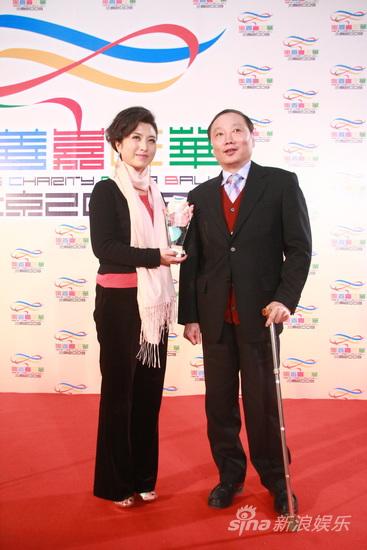 刘德华携众星慈善演出助聋儿走出无声世界(图)