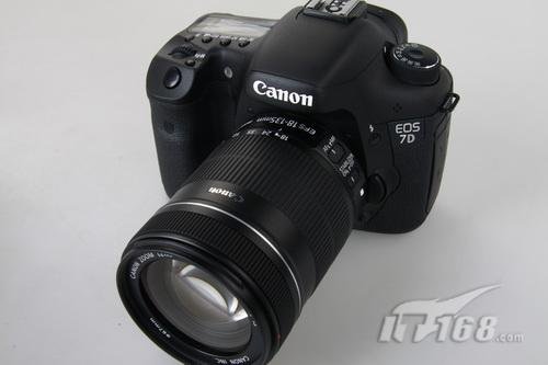 尼康D3000猛发力 数码单反关注度TOP10