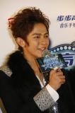 MTV超级盛典落幕许巍张靓颖捧内地大奖