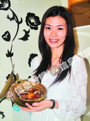 美味杂谷窝蛋腊香煲仔饭