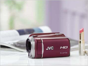 背照式CMOS成主流 JVC推出1080P高清DV