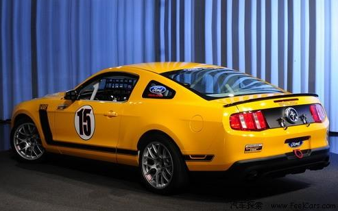 2011款福特野马boss302r赛车官方图发布