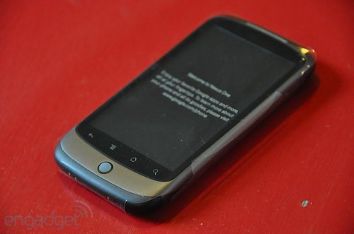 谷歌Nexus One手机开箱照抢先看