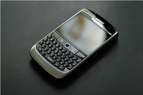 MOTO Droid屈居第二 09年度10佳智能手机排名