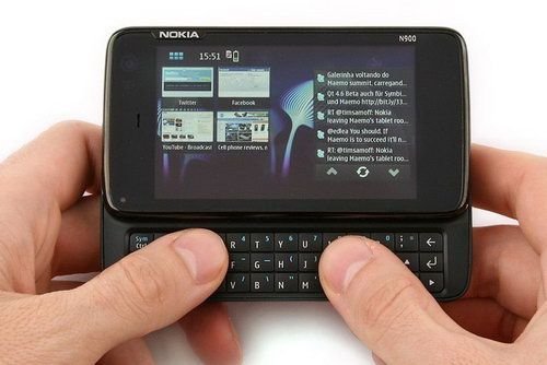 MOTO Droid屈居第二 09年度10佳智能手机排名