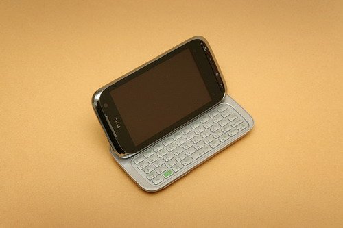 MOTO Droid屈居第二 09年度10佳智能手机排名