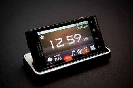 MOTO Droid屈居第二 09年度10佳智能手机排名