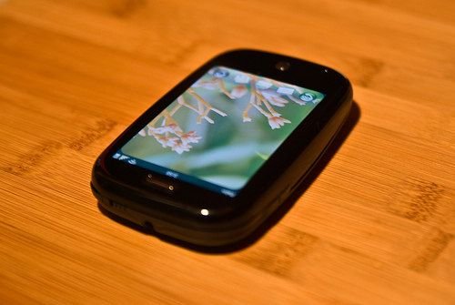 MOTO Droid屈居第二 09年度10佳智能手机排名