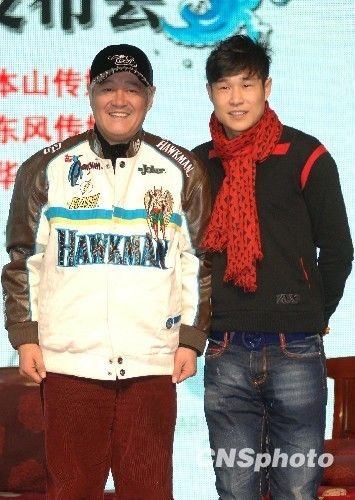 赵本山两套班底师徒8人齐亮相 创春晚历史纪录