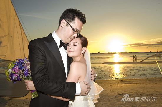 梁静茹长滩岛浪漫完婚8月启动巡回演唱会(图)