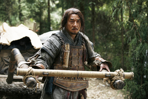 成龙新片《大兵小将》主题曲《油菜花》首播
