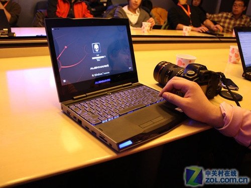 售价过万 戴尔中国发布Alienware M11x