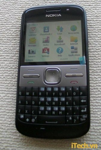 价格不足2000元 诺基亚C6真机首次曝光