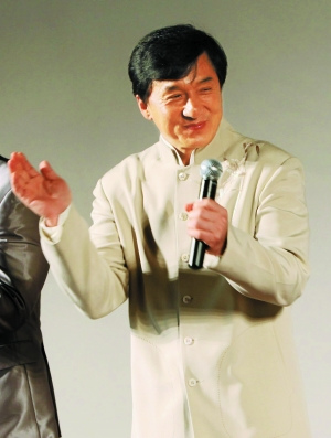 成龙开国内最大电影院年内拍《大兵小将》续集