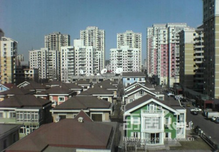 赵本山捐助植入广告经许可 妻女豪宅曝光(组图