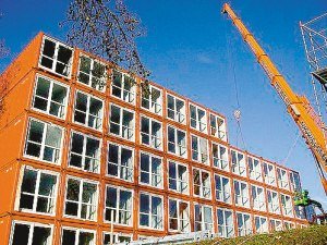 村民用集装箱改装房屋开农家乐(组图)