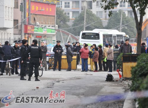 上海发生劫持人质案 男子杀害女童后被击毙