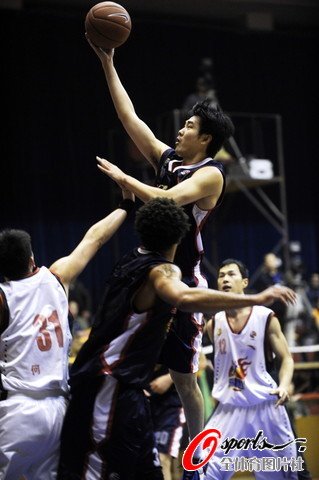 广东宏远狂砍140分 31分大胜陕西豪取15连胜
