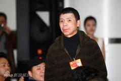 《我们》群英版北京发布冯小刚陈道明现场合唱