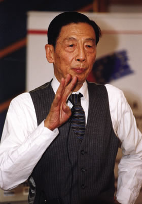 茅于轼是汪精卫儿子_茅于轼收入