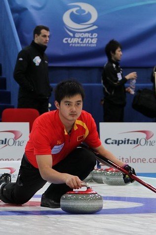 男子冰壶世锦赛中国负瑞典--双鸭山新闻网