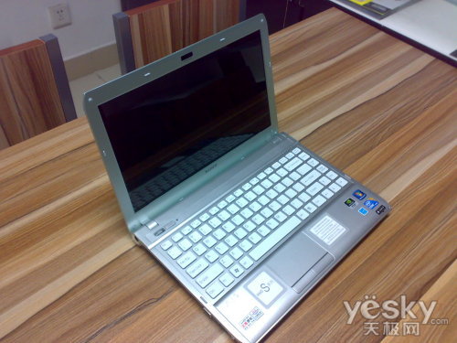 首报预装win7 I3芯独显索尼S115EC本到货